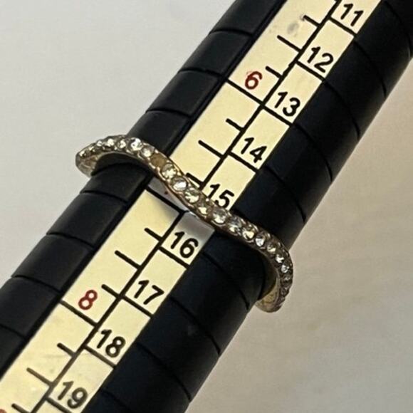 Ring - size 7 - Picture 4 of 6